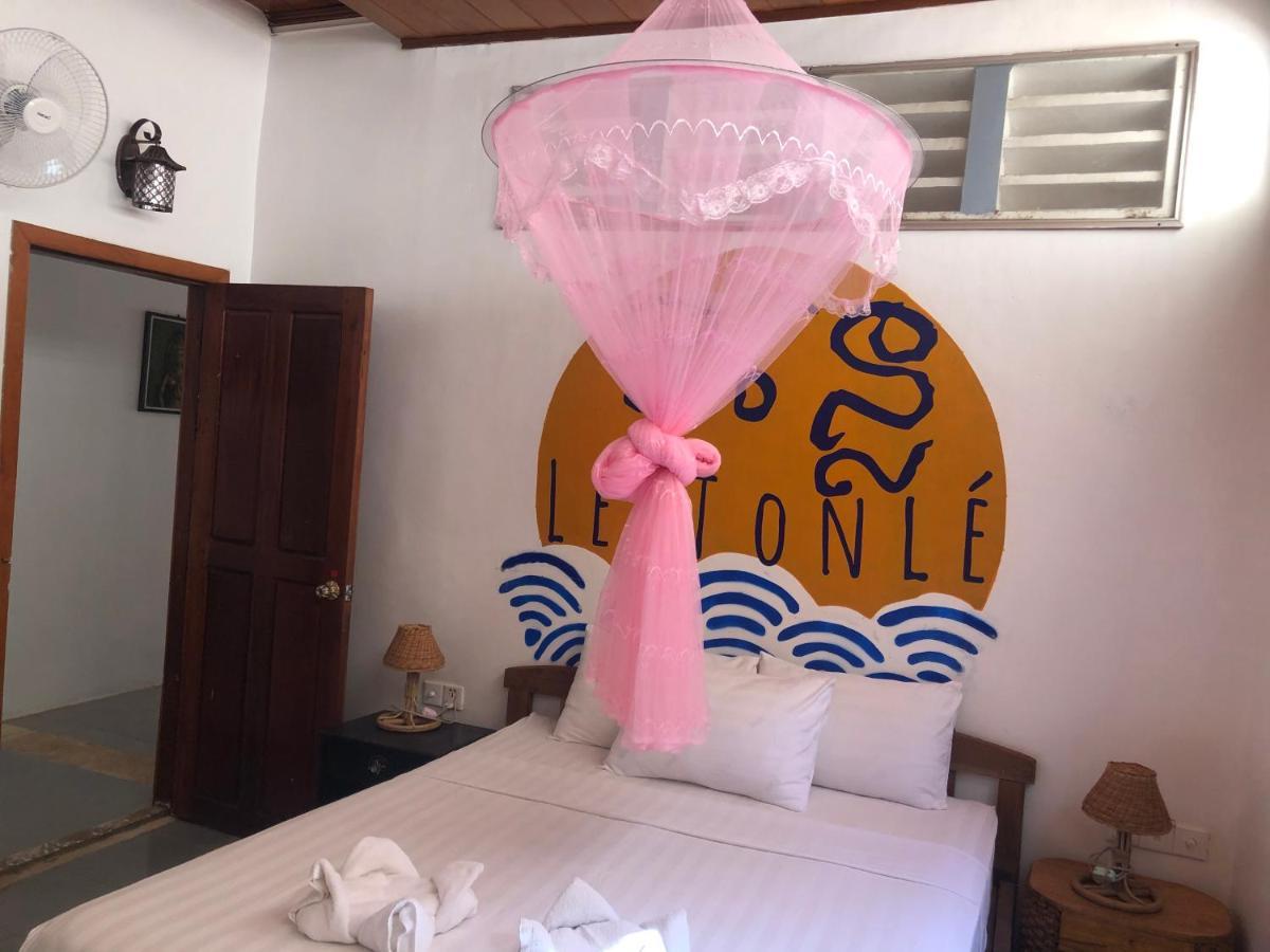 Nomad Guesthouse Kratié Exterior foto